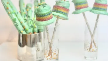 Leprechaun Hat Marshmallow Pops